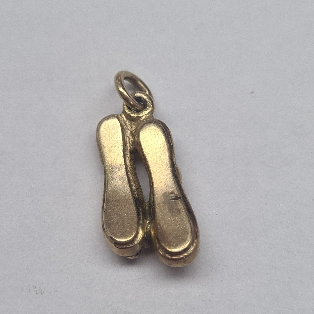 DIJE ORO 14 K 1.3 GRMS (SEMINUEVO)