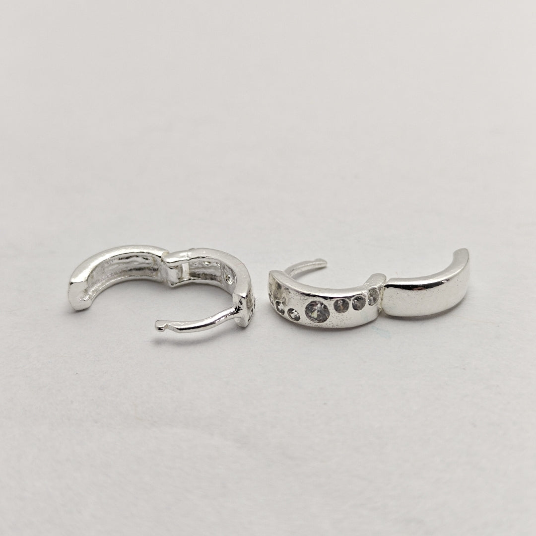ARRACADAS C/CIRCONIAS PLATA .925 2.1 GR (NUEVO)