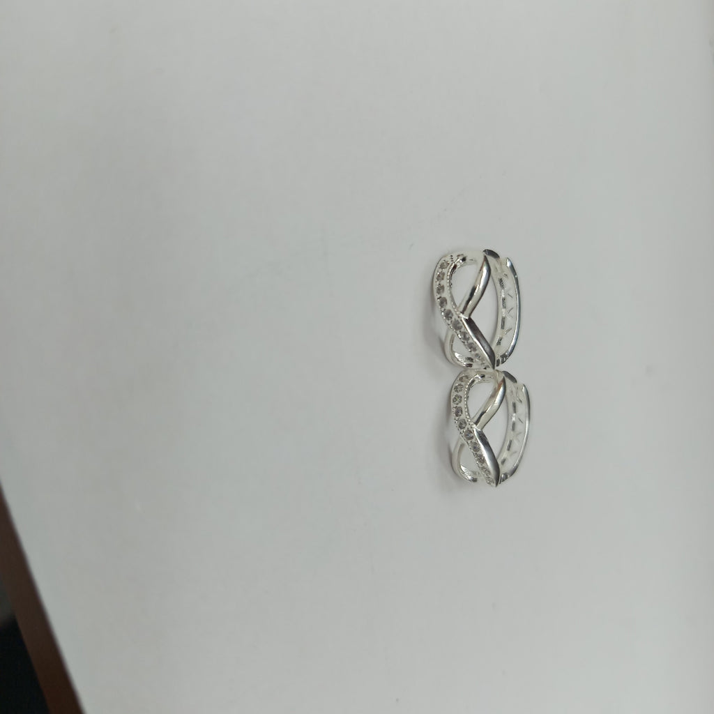 HUGGIES INFINITO CIRCONIAS PLATA .925 2.4 GR (NUEVO)