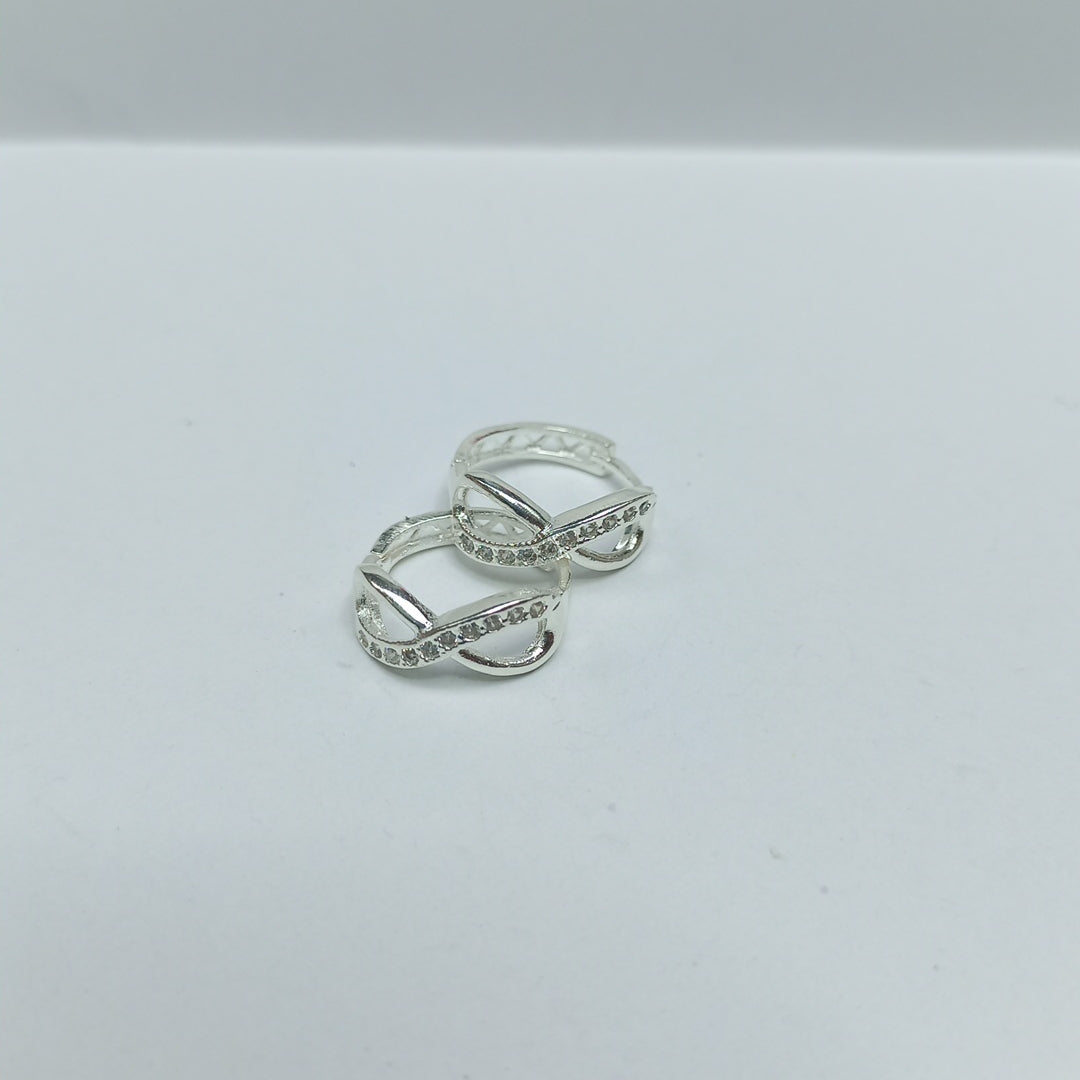 HUGGIES INFINITO CIRCONIAS PLATA .925 2.4 GR (NUEVO)