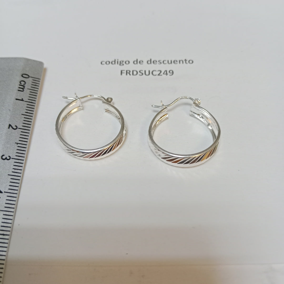 PAR ARRACADAS LABRADAS PLATA .925 2.4 GR (NUEVO)