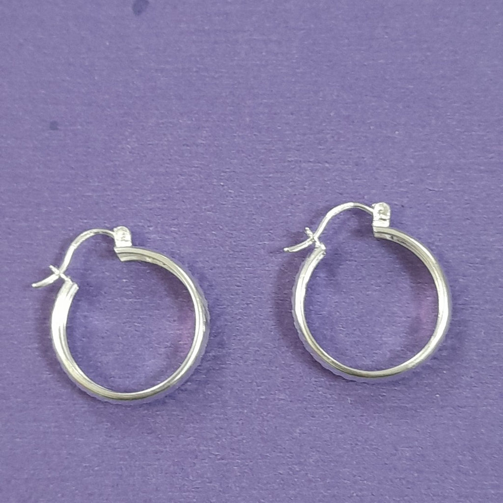 PAR ARRACADAS FACETADAS PLATA .925 2.3 GR (NUEVO)