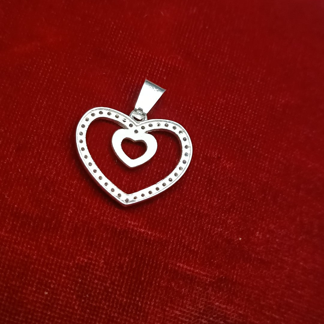 DIJE CORAZON C/CIRCONIAS PLATA .925 2.7 GR (NUEVO)