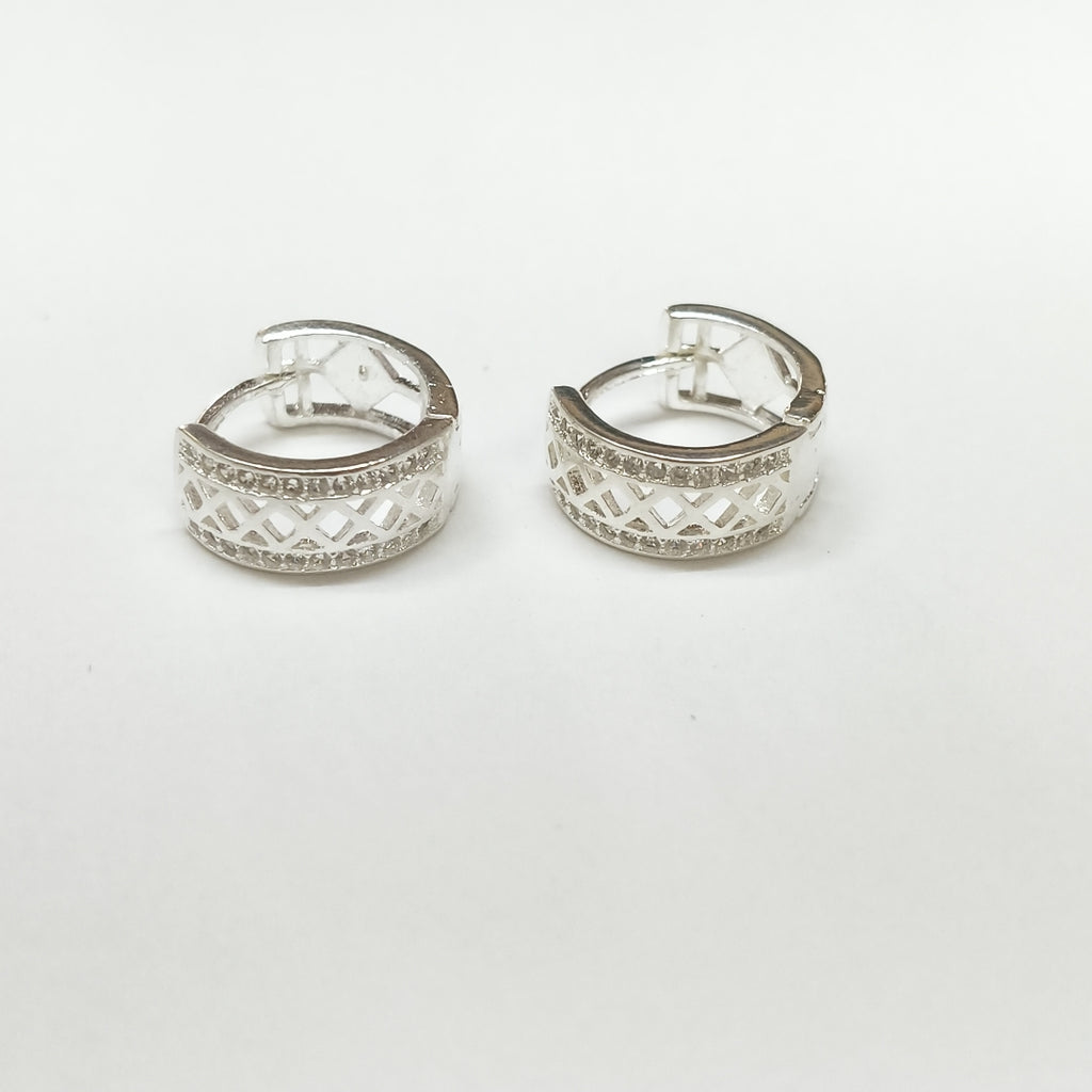 HUGGIES C/CIRCONIAS PLATA .925 2.8 GR (NUEVO)