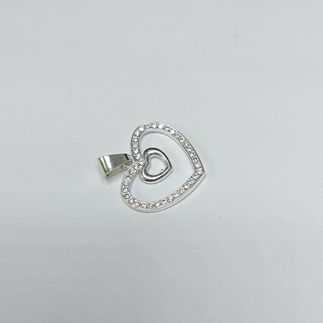 DIJE CORAZON C/CIRCONIAS PLATA .925 2.7 GR (NUEVO)