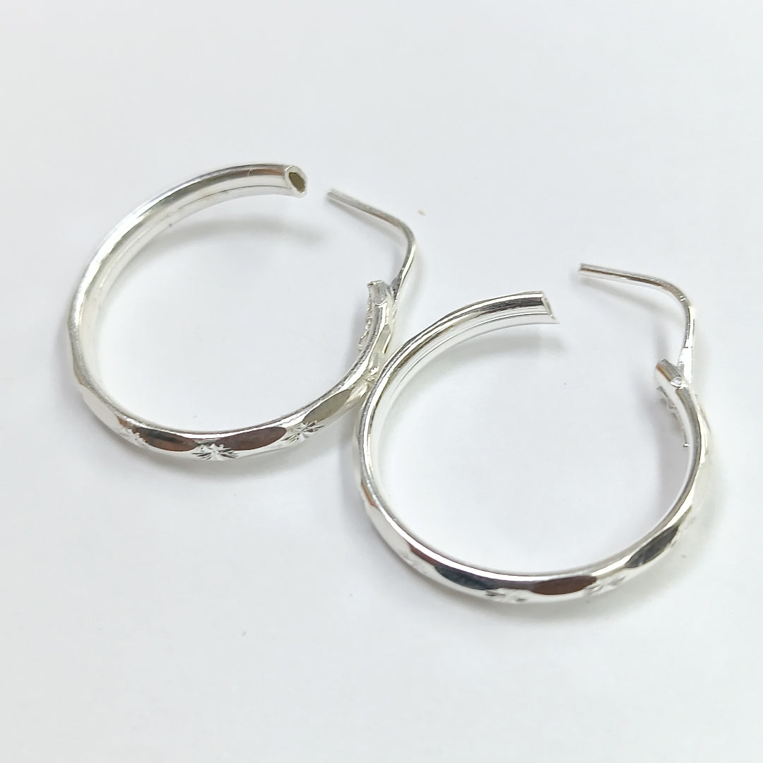 PAR ARRACADAS FACETADA PLATA .925 2.1 GR (NUEVO)