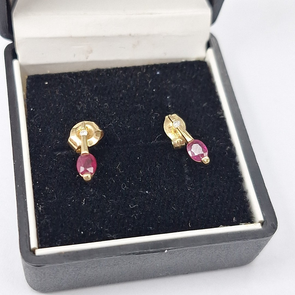 BROQUELES PAR ORO 14 K 0,90 GRMS (SEMINUEVO)