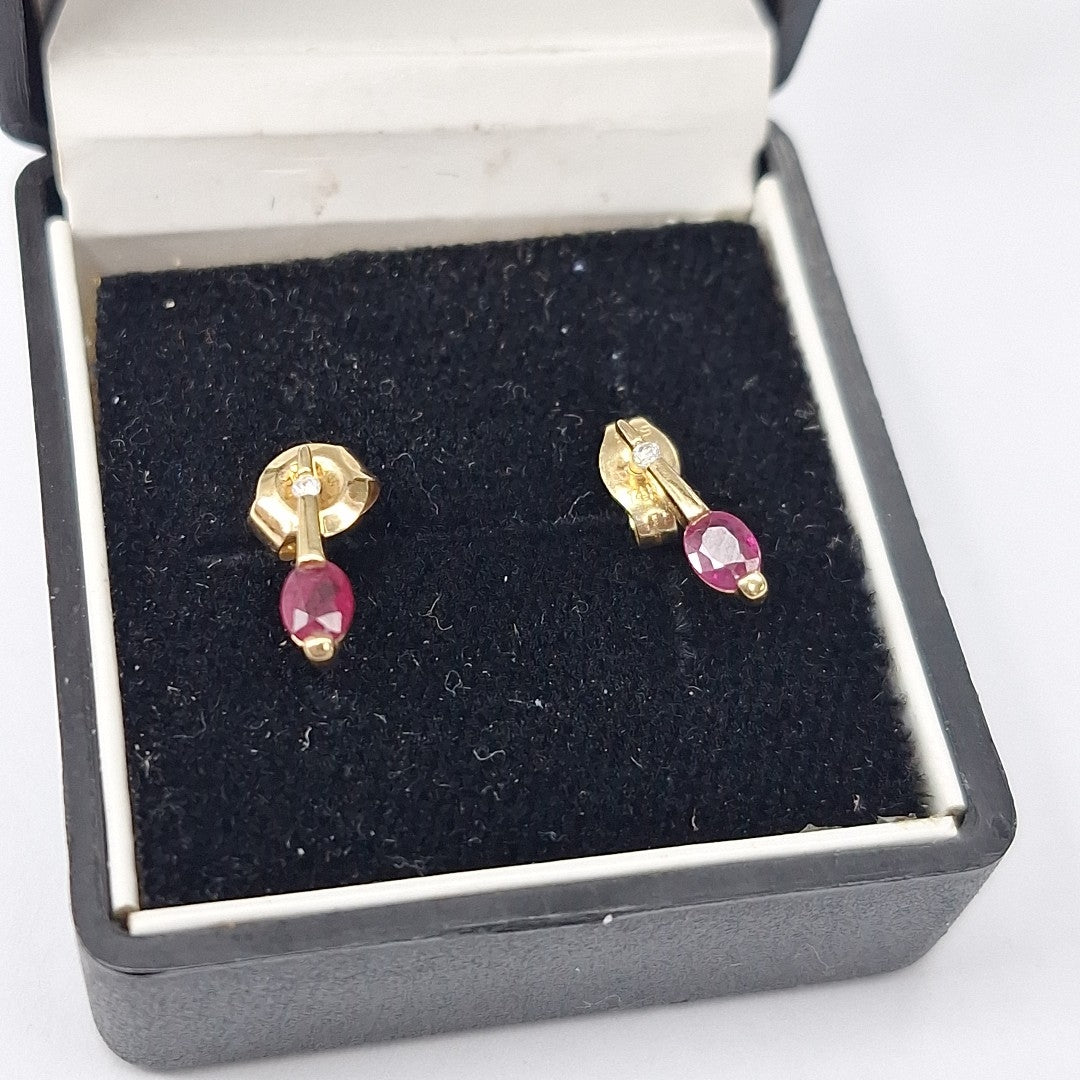 BROQUELES PAR ORO 14 K 0,90 GRMS (SEMINUEVO)