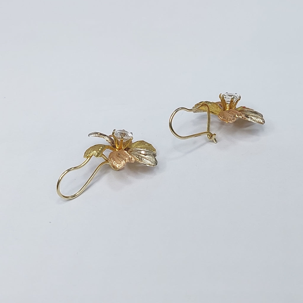 ARETES PAR ORO, ORO COMBINADO 14 K 3.9 GRMS (SEMINUEVO)