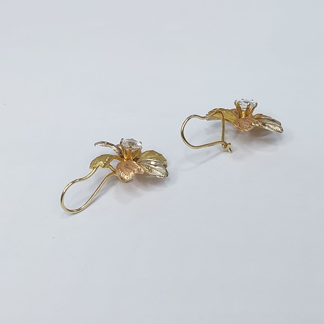 ARETES PAR ORO, ORO COMBINADO 14 K 3.9 GRMS (SEMINUEVO)