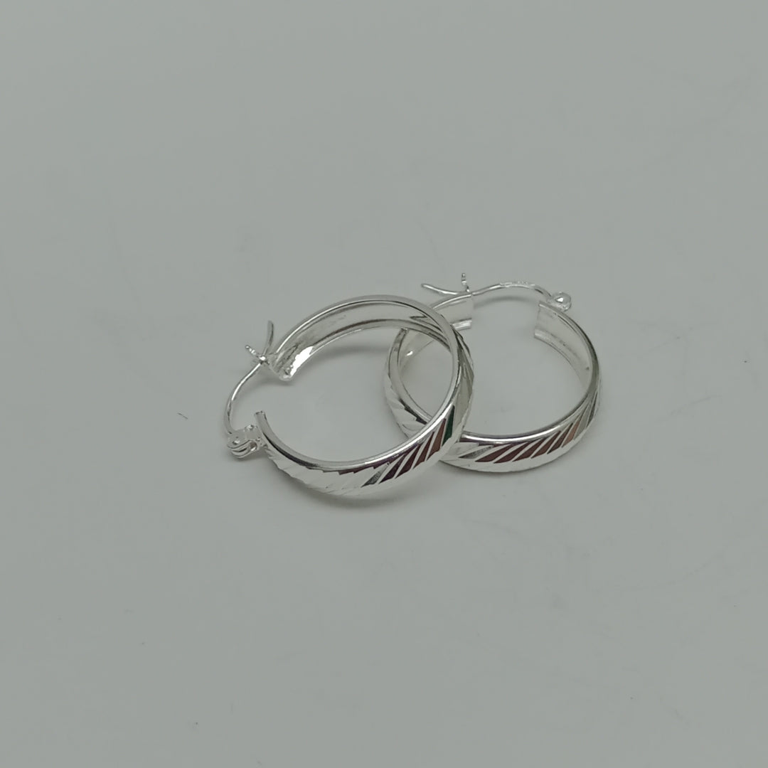 PAR ARRACADAS LABRADAS PLATA .925 2.4 GR (NUEVO)