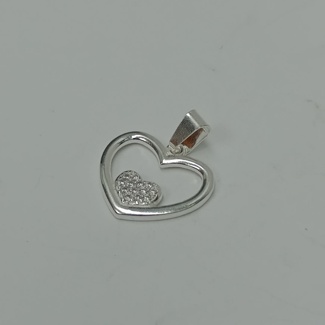 DIJE CORAZON C/CIRCONIAS PLATA .925 2.5 GR (NUEVO)