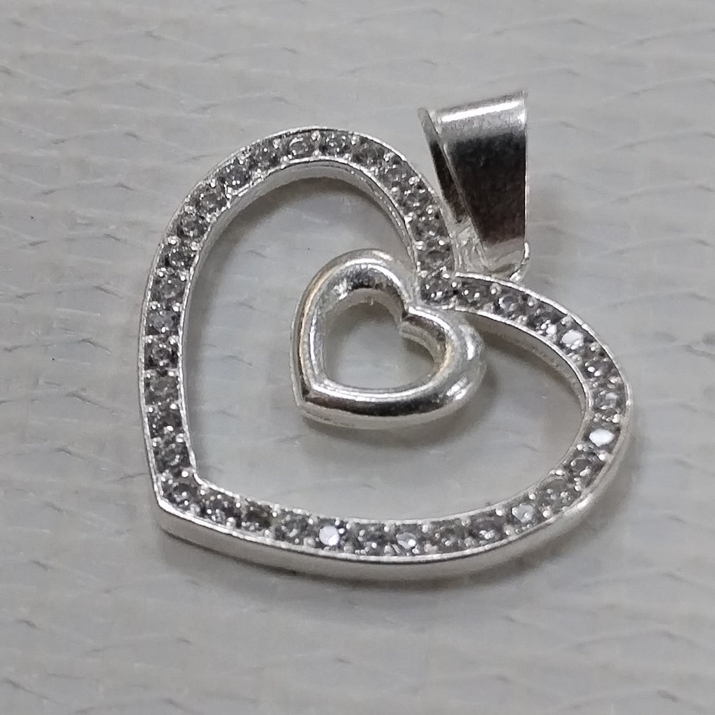 DIJE CORAZON C/CIRCONIAS PLATA .925 2.7 GR (NUEVO)