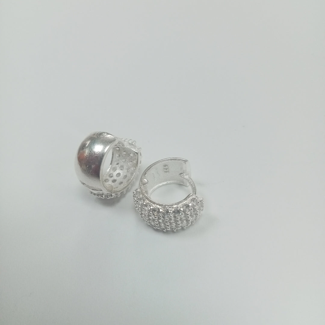 HUGGIES C/CIRCONIAS PLATA .925 5.4 GR (NUEVO)