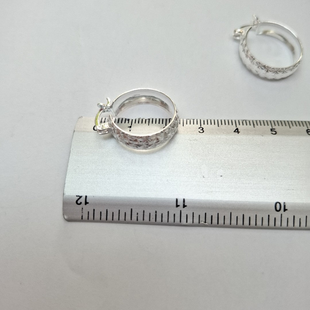 PAR ARRACADAS FACETADAS PLATA .925 3.3 GR (NUEVO)