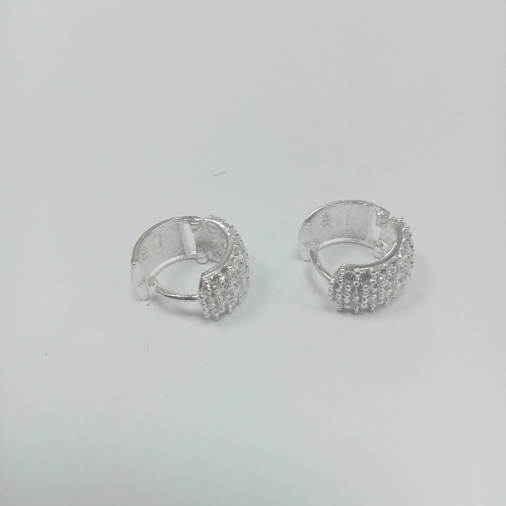 HUGGIES C/CIRCONIAS PLATA .925 5.4 GR (NUEVO)