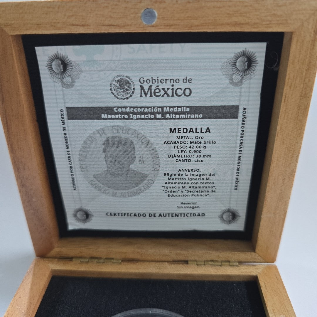 MEDALLA CONMEMORATIVA ORO 21 K 42 GRMS (SEMINUEVO)