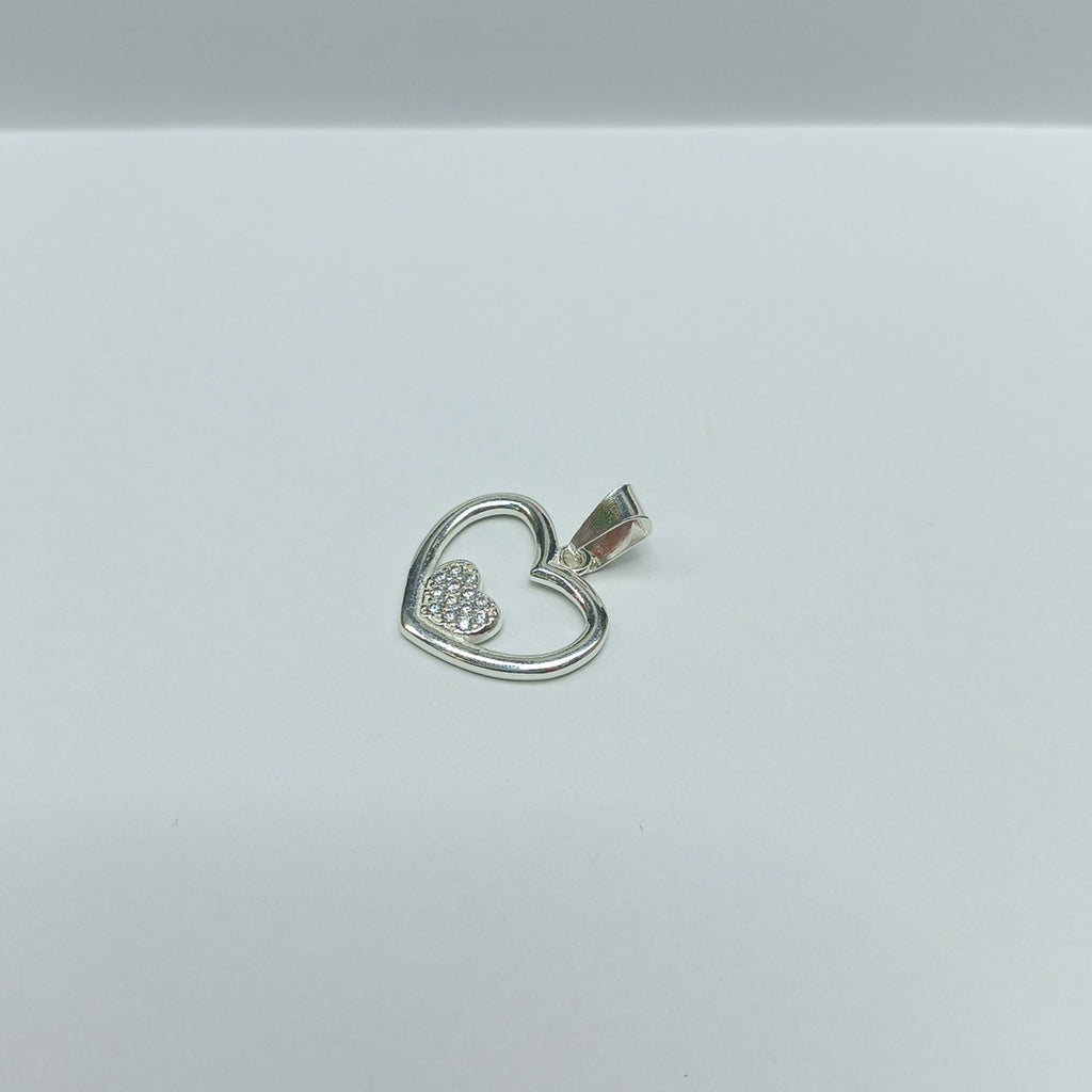 DIJE CORAZON C/CIRCONIAS PLATA .925 2.5 GR (NUEVO)