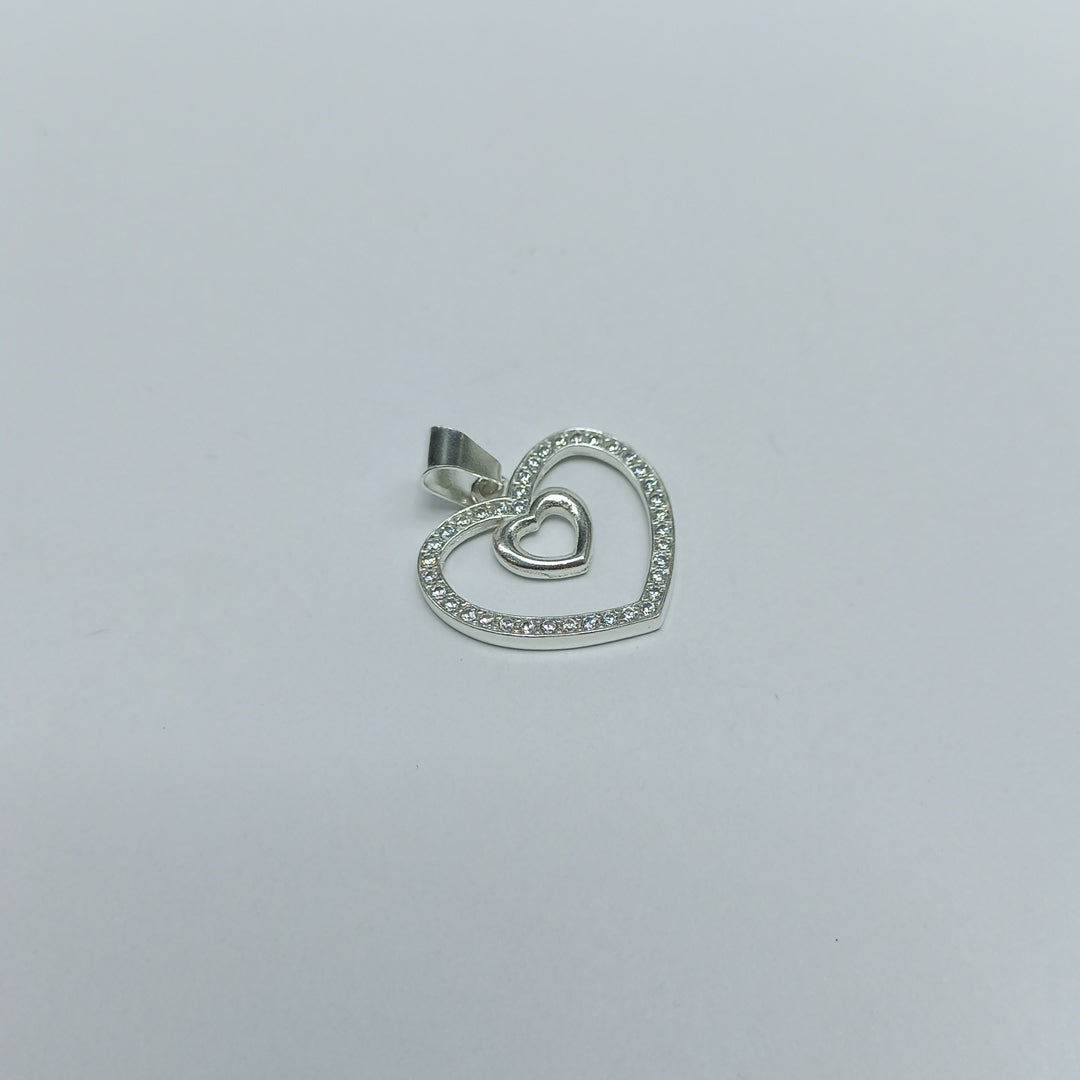 DIJE CORAZON C/CIRCONIAS PLATA .925 2.7 GR (NUEVO)