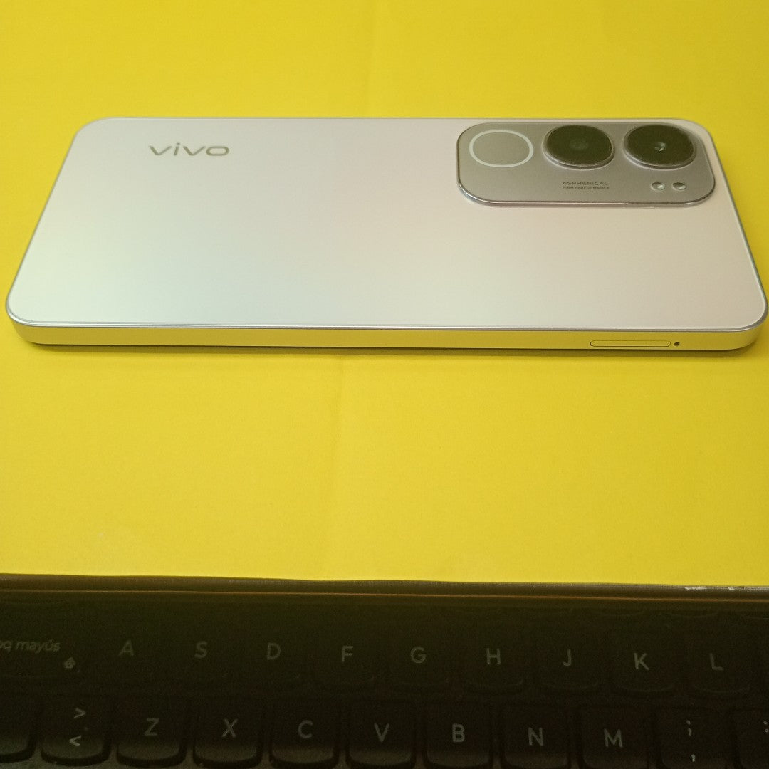 CELULAR VIVO Y19S V2419 (2024) 256 GB 8 GB RAM (SEMINUEVO)