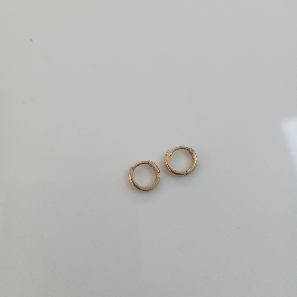 ARRACADAS PAR ORO 10 K 1.2 GRMS (SEMINUEVO)