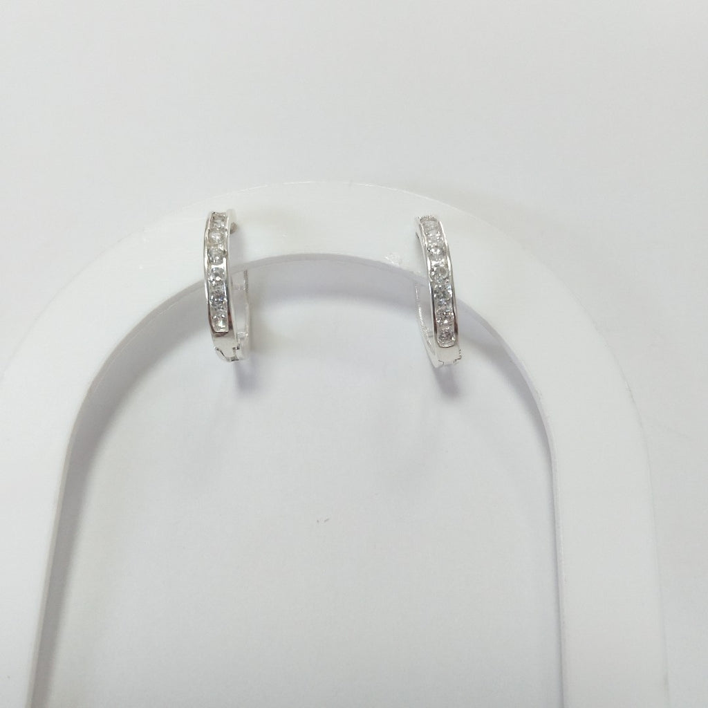 ARRACADAS C/CIRCONIAS PLATA .925 2.1 GR (NUEVO)