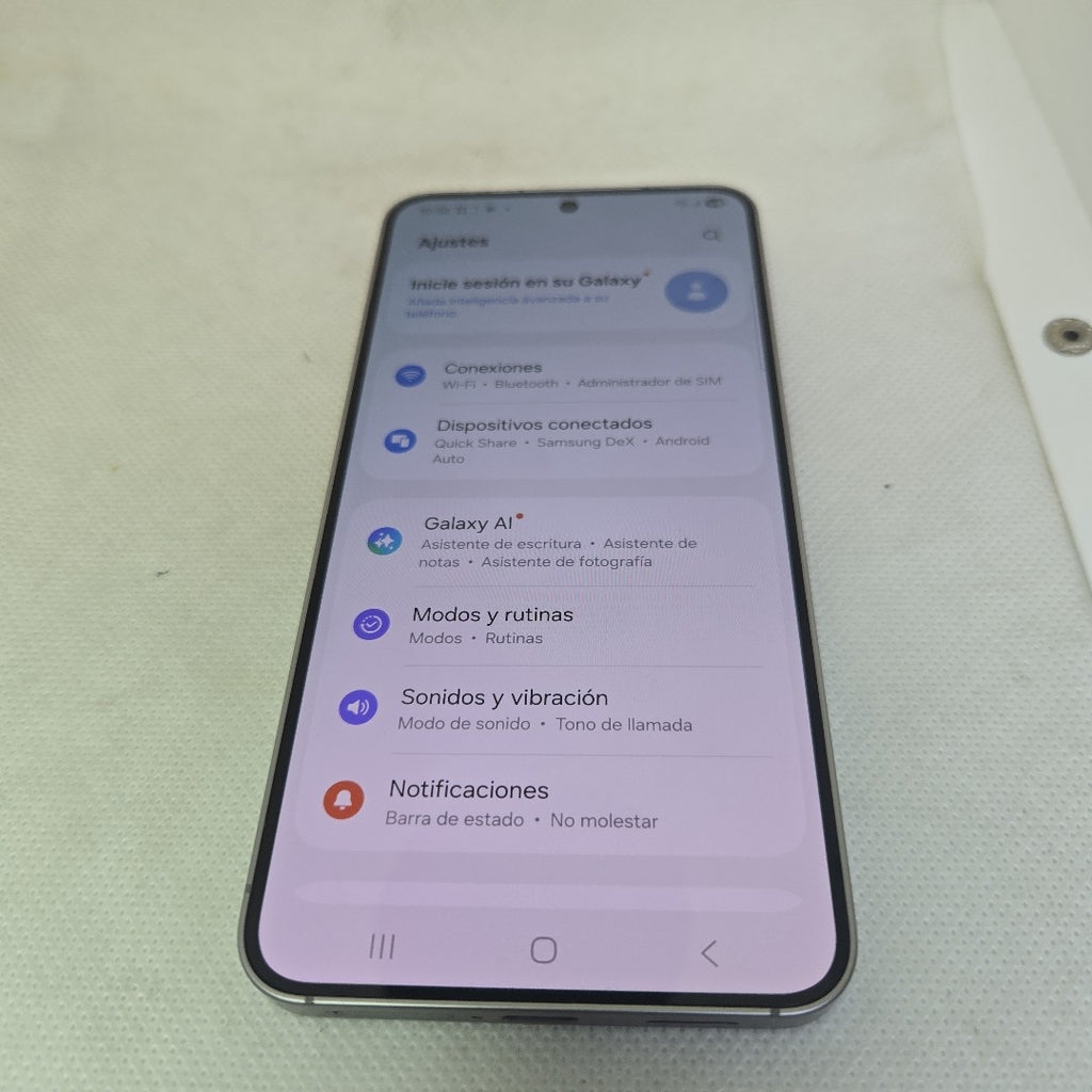 CELULAR SAMSUNG GALAXY S25 SM-S931B (2025) 256 GB 12 GB RAM (SEMINUEVO)