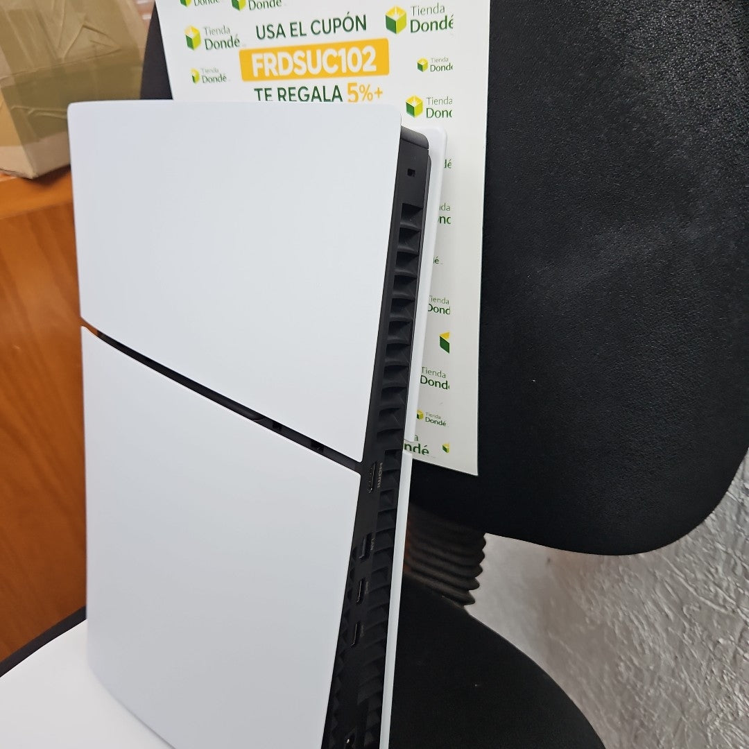 CONSOLA DE VIDEOJUEGO SONY PS5 DIGITAL 825 SSD (SEMINUEVO)