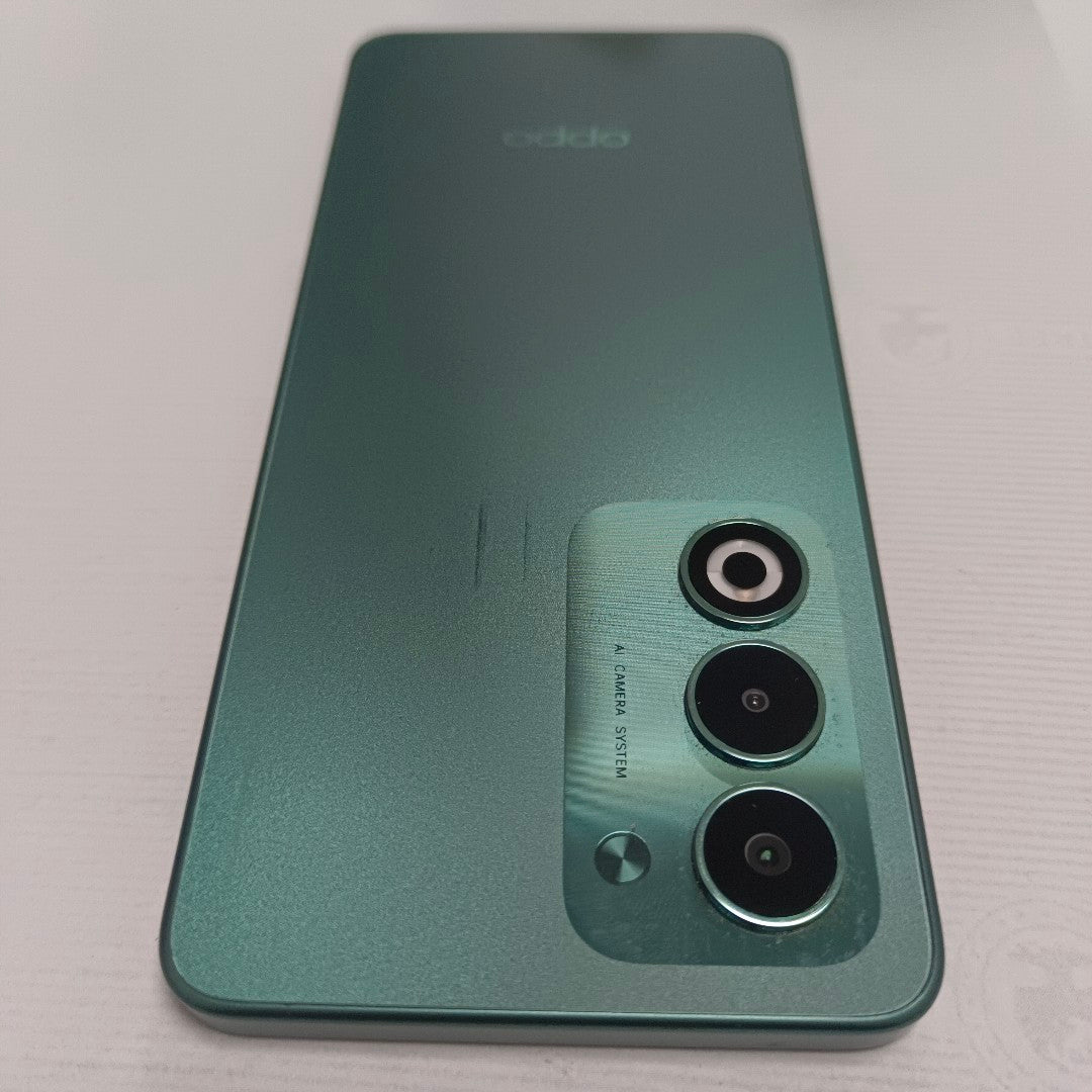 CELULAR OPPO  A5 CPH2727 (2025) 256 GB 4 GB RAM (SEMINUEVO)