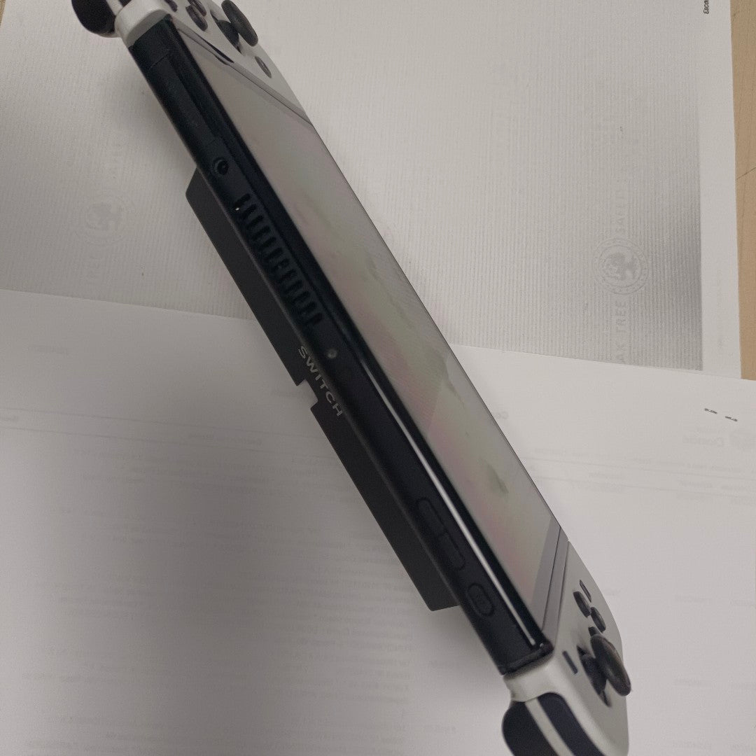 CONSOLA DE VIDEOJUEGO NINTENDO SWITCH OLED 64 GB (SEMINUEVO)