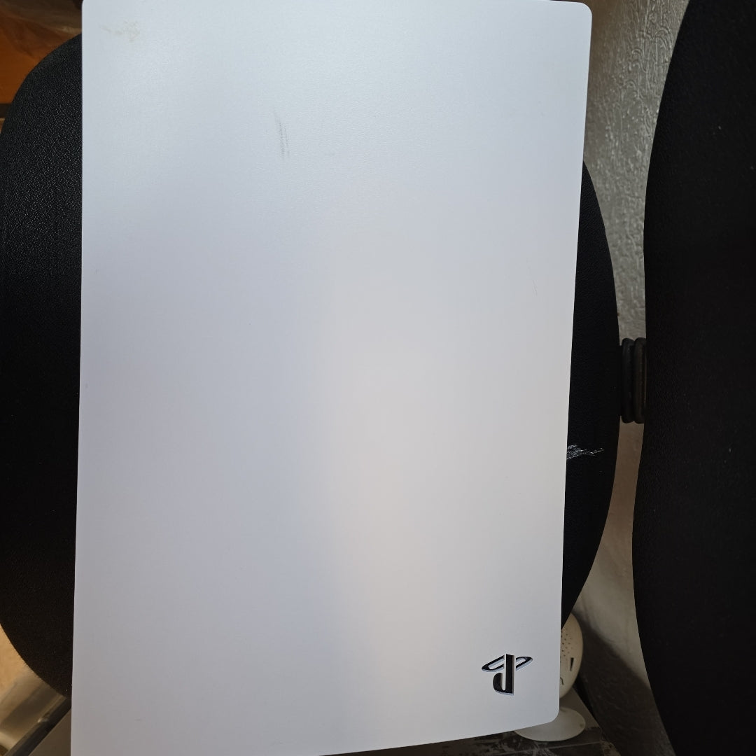 CONSOLA DE VIDEOJUEGO SONY PS5 825 SSD (SEMINUEVO)