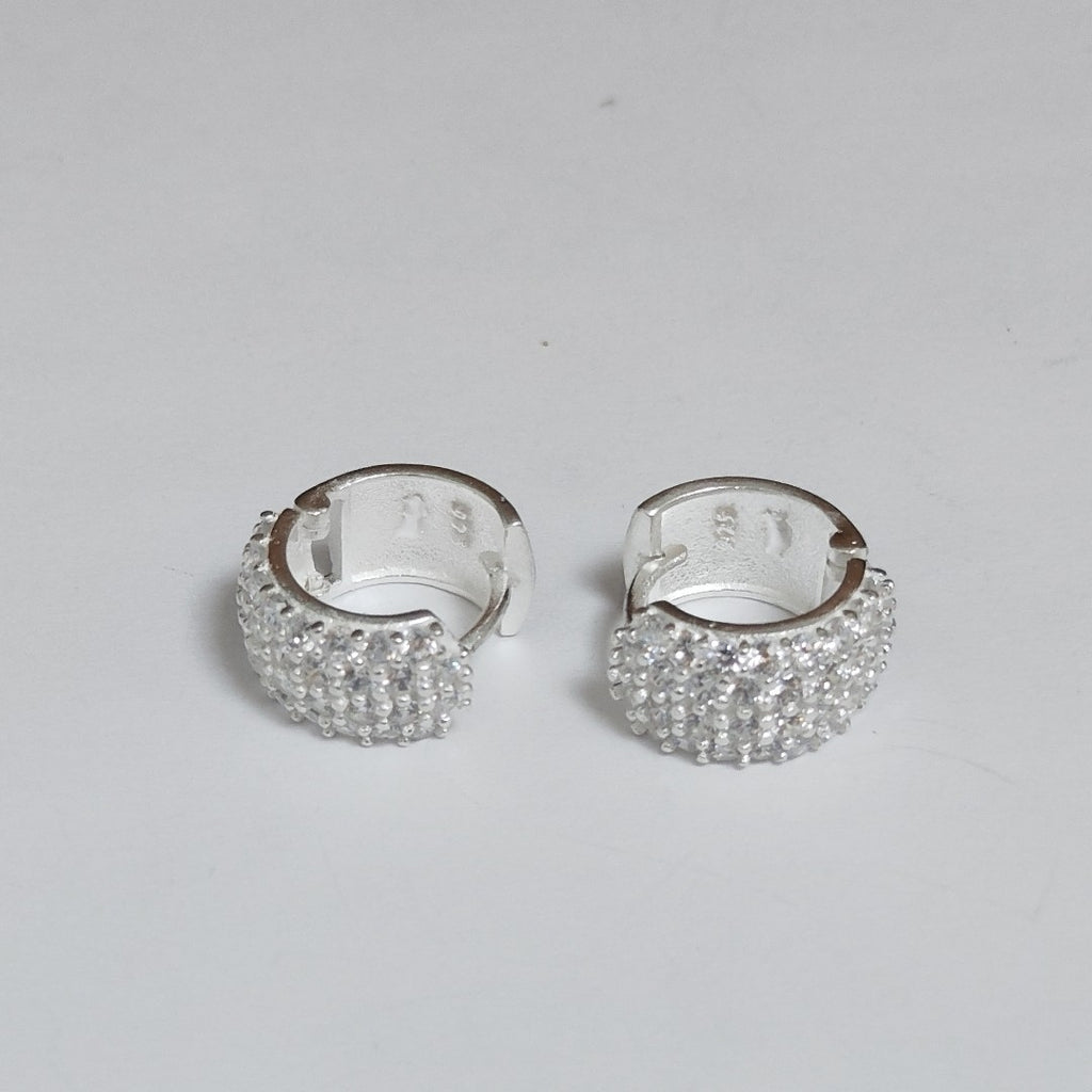 HUGGIES C/CIRCONIAS PLATA .925 5.4 GR (NUEVO)