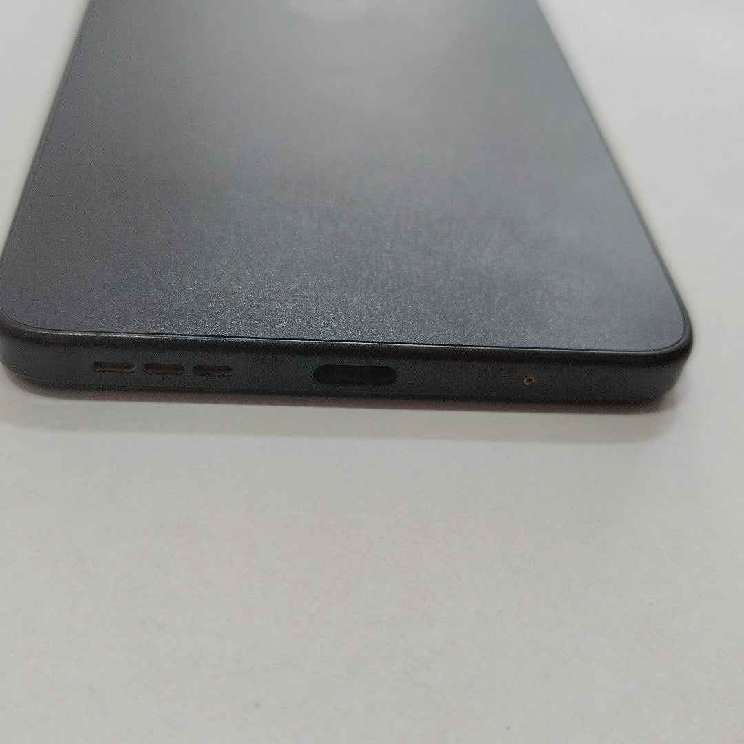 CELULAR MOTOROLA MOTO G24 XT2423-1 (2024) 128 GB 4 GB RAM (SEMINUEVO)