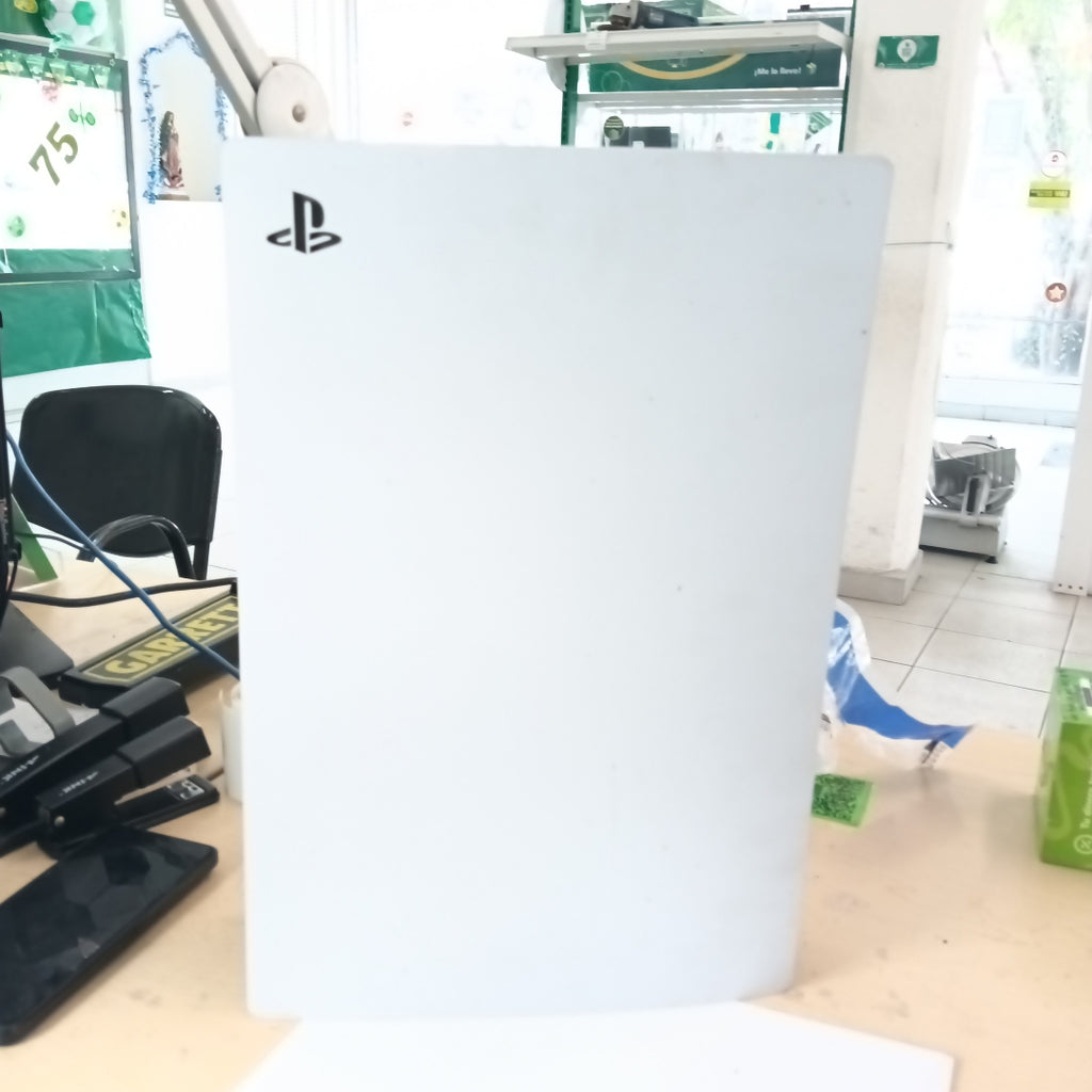 CONSOLA DE VIDEOJUEGO SONY PS5 825 SSD (SEMINUEVO)