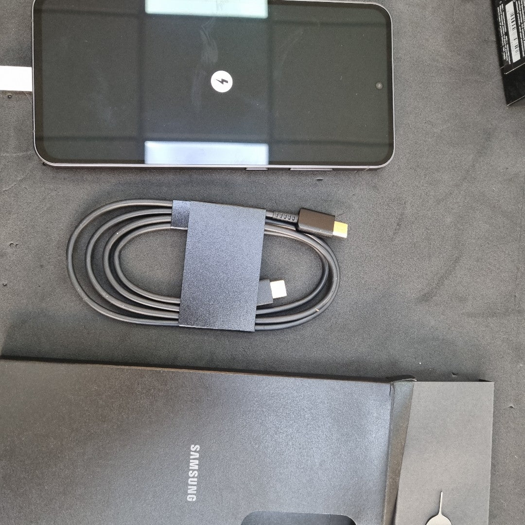 CELULAR SAMSUNG GALAXY S24 FE SM-S721B 256 GB 8 GB RAM (SEMINUEVO)
