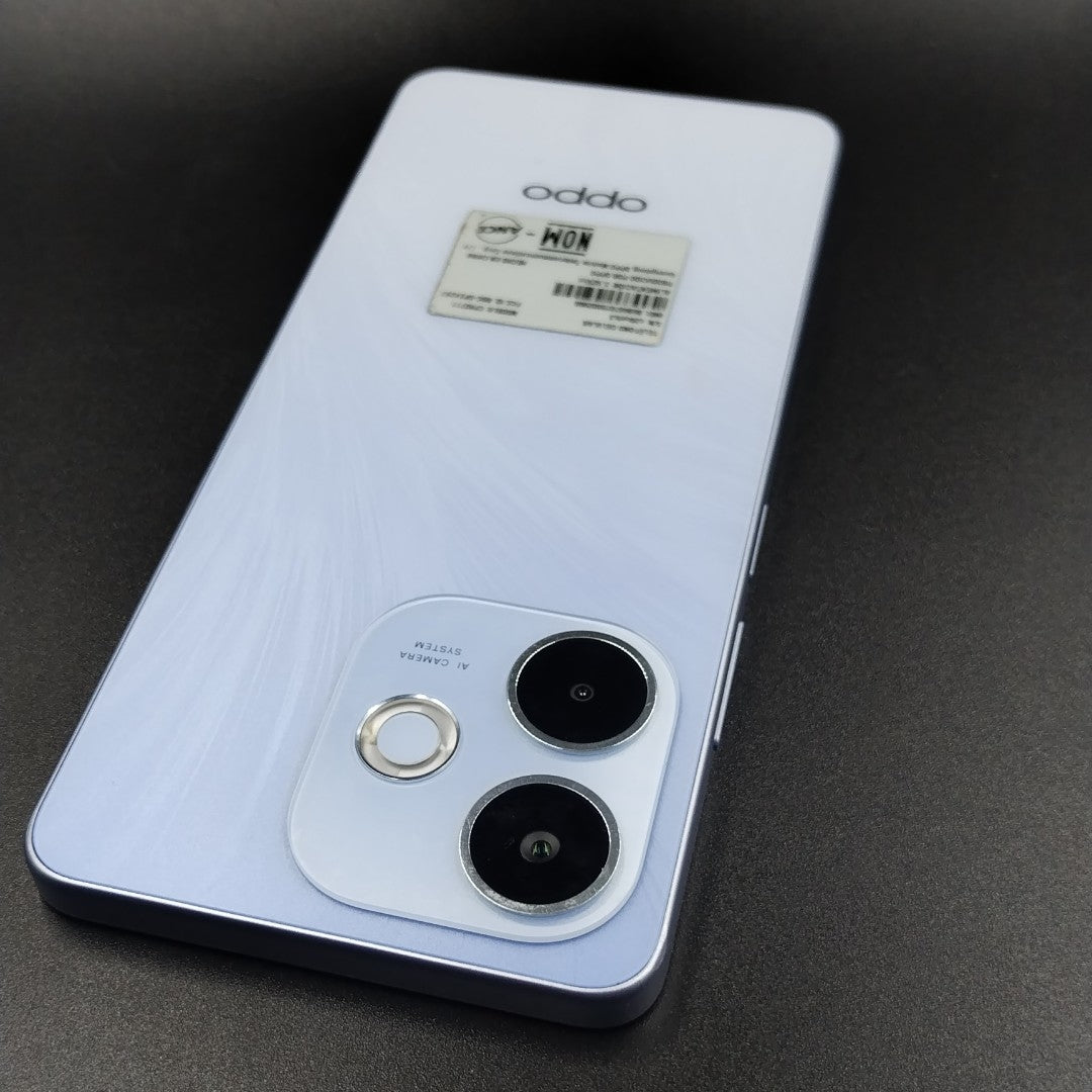 CELULAR OPPO  A5 PRO CPH2711 (2025) 256 GB 8 GB RAM (SEMINUEVO)