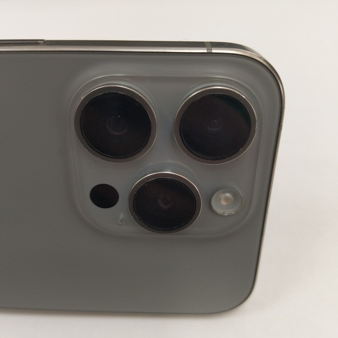 CELULAR APPLE IPHONE 15 PRO A3101 256 GB 8 GB RAM (SEMINUEVO)
