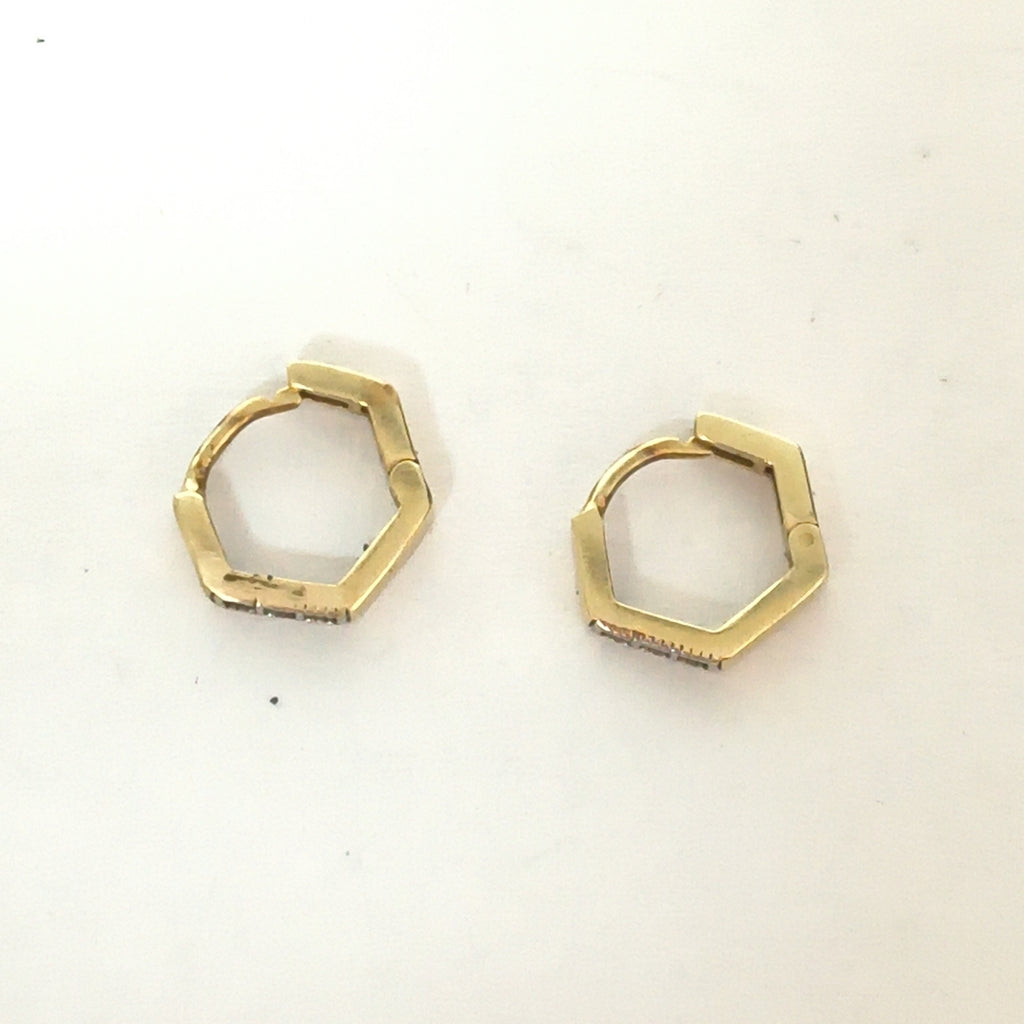 ARRACADAS PAR ORO 10 K 1.2 GRMS (SEMINUEVO)