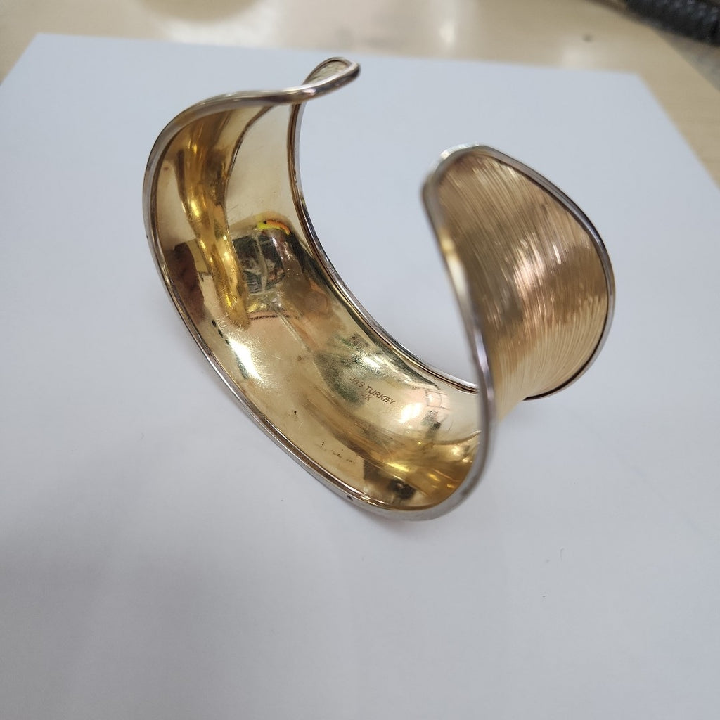 PULSERA RIGIDA ORO COMBINADO 14 K 25.7 GRMS (SEMINUEVO)