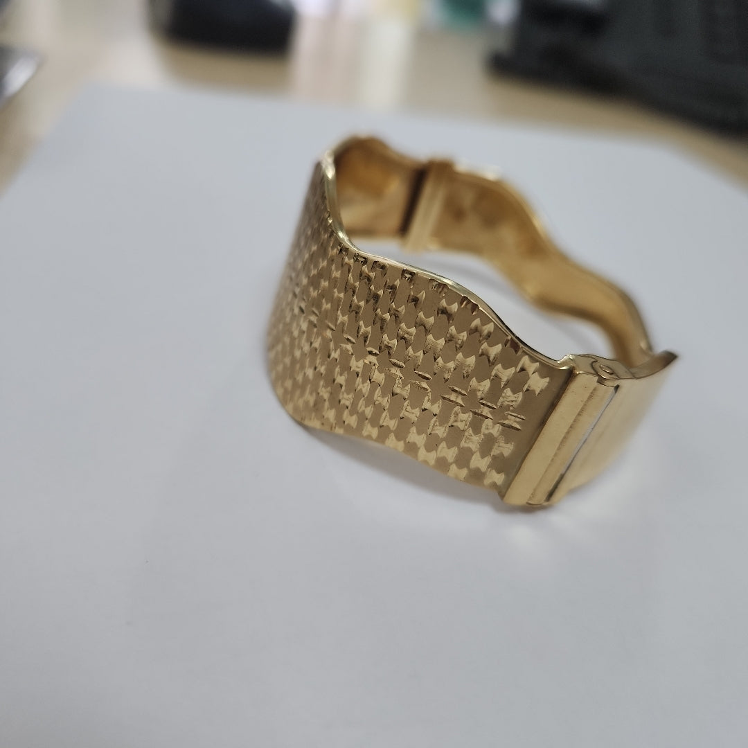 PULSERA RIGIDA ORO 14 K 20.3 GRMS (SEMINUEVO)