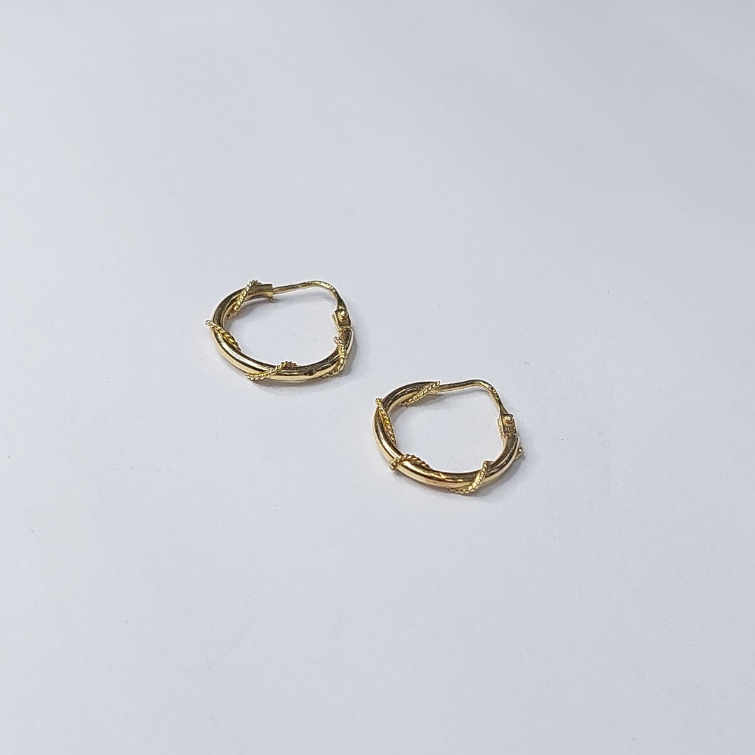 ARRACADAS PAR ORO 14 K 1.6 GRMS (SEMINUEVO)