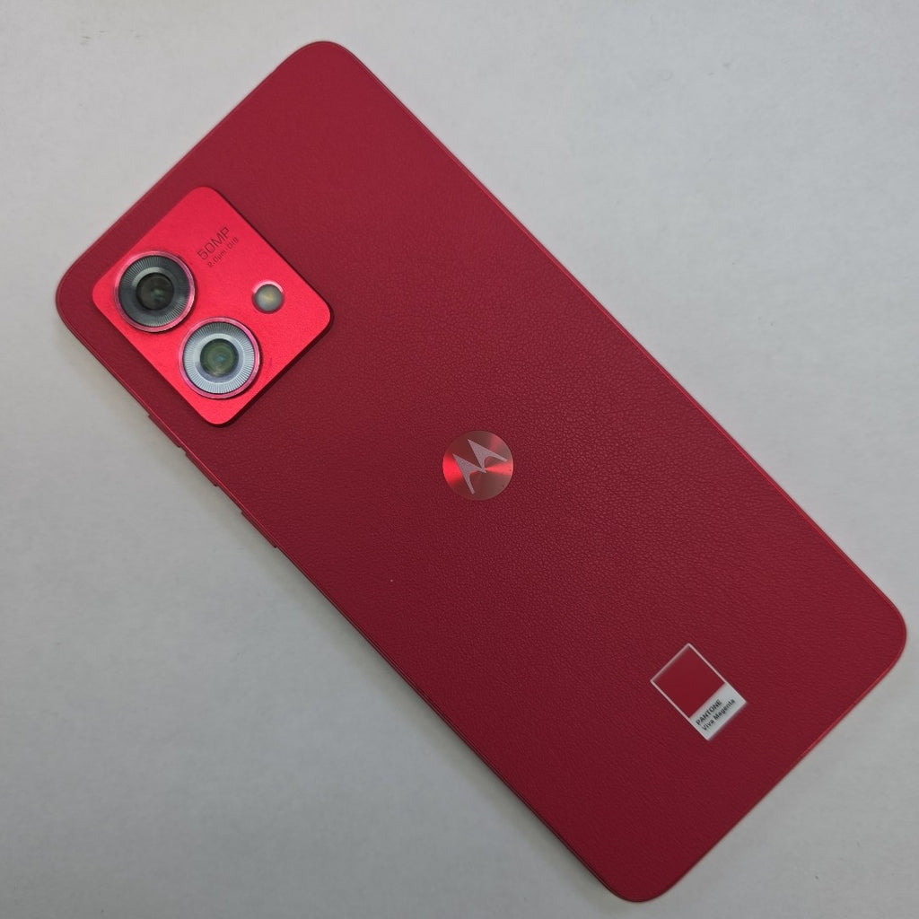 CELULAR MOTOROLA MOTO G84 XT2347-1 (2023) 256 GB 8 GB RAM (SEMINUEVO)
