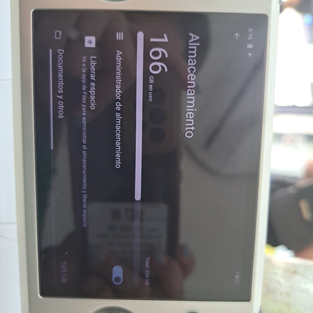 CONSOLA DE VIDEOJUEGO ANBERNIC RG 477M 256 GB 12 GB RAM (SEMINUEVO)