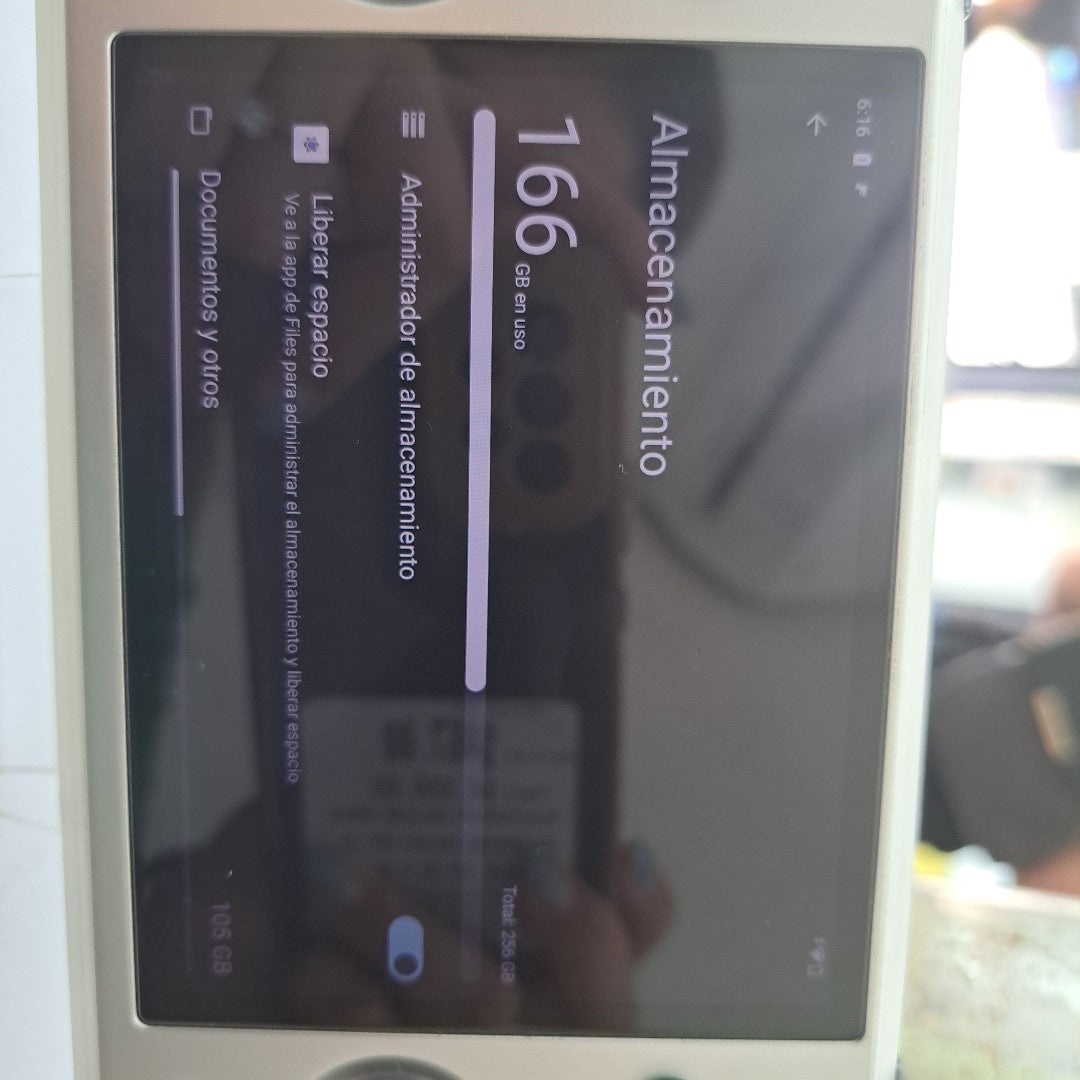 CONSOLA DE VIDEOJUEGO ANBERNIC RG 477M 256 GB 12 GB RAM (SEMINUEVO)