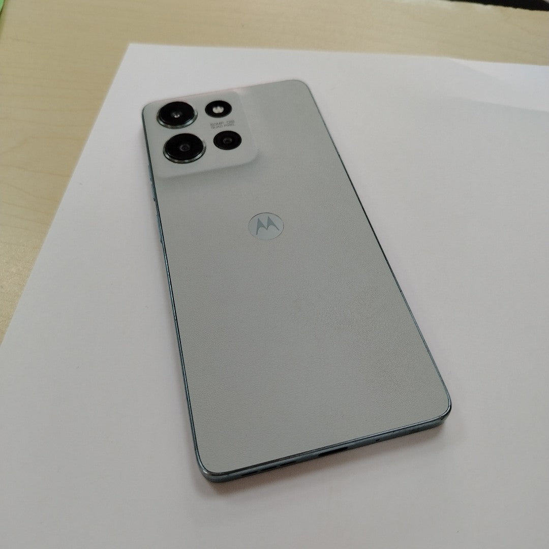 CELULAR MOTOROLA MOTO G75 5G XT2437-2 (2024) 256 GB 8 GB RAM (SEMINUEVO)
