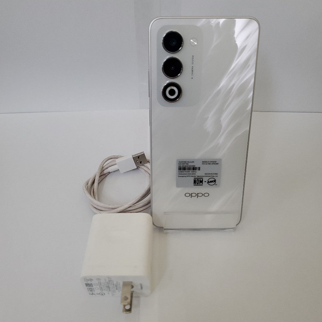 CELULAR OPPO  A5 CPH2727 (2025) 256 GB 4 GB RAM (SEMINUEVO)