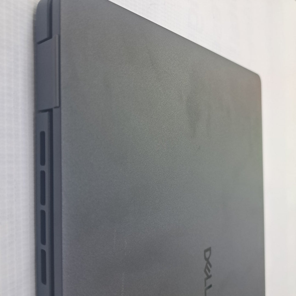 LAPTOP DELL PRO 14 PC14250 (2025) 1 TB SSD 32 GB RAM (SEMINUEVO)