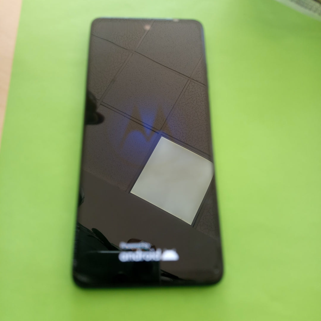 CELULAR MOTOROLA MOTO G24 XT2423-1 (2024) 256 GB 4 GB RAM (SEMINUEVO)