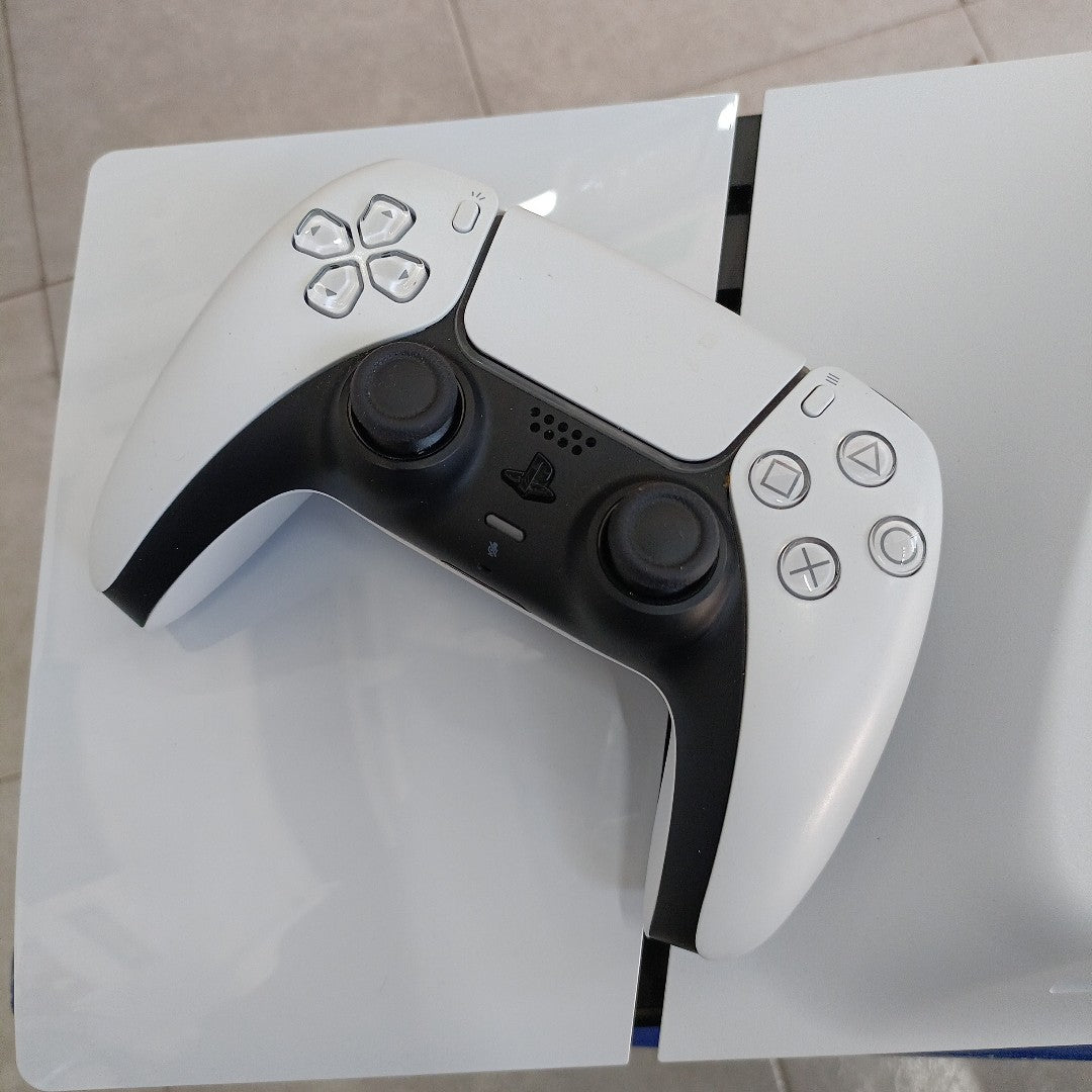 CONSOLA DE VIDEOJUEGO SONY PS5 SLIM 1 TB SSD (SEMINUEVO)