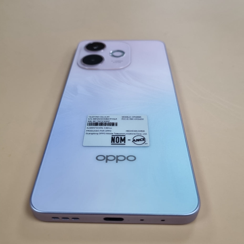 CELULAR OPPO  A5 PRO 5G CPH2695 (2025) 256 GB 8 GB RAM (SEMINUEVO)